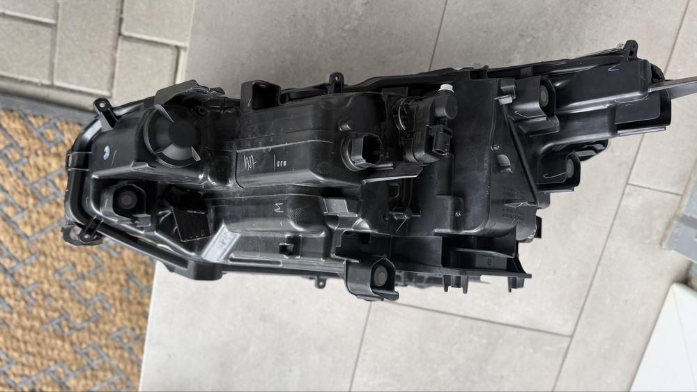 Фарове Toyota Yaris Cross FULL LED