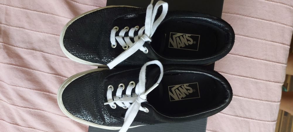 Vans dama marimea 37 din piele