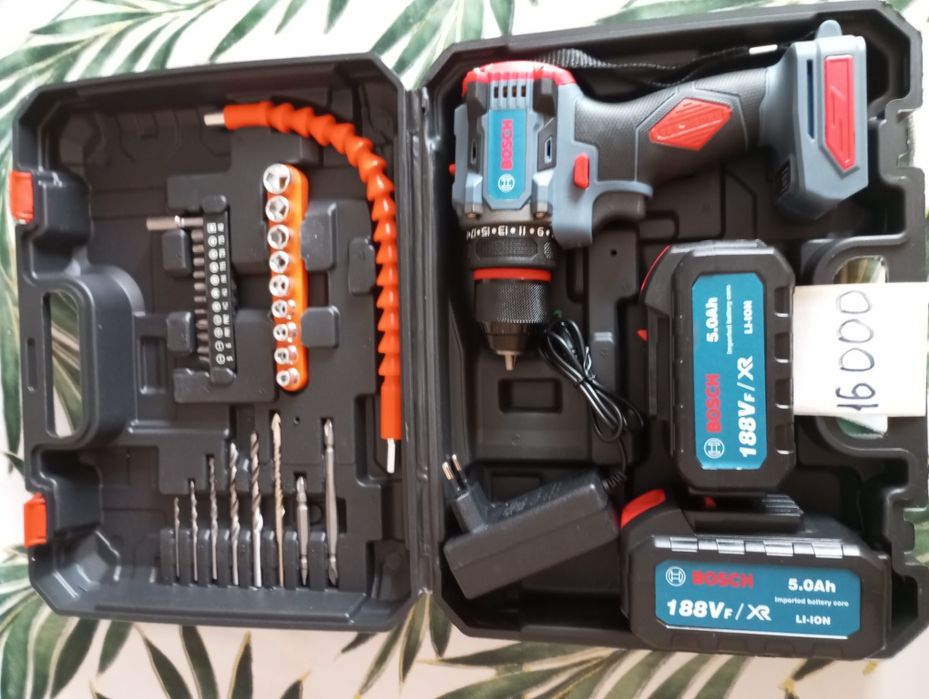 Шуруповёрт бесщеточный новый