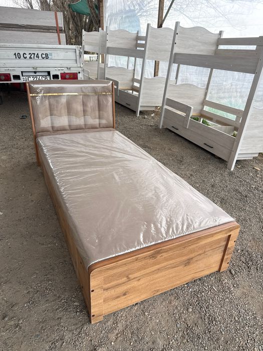 Ishlab chiqaruvchidan krovat 880.000 bomba narx ulgurib qolamiz