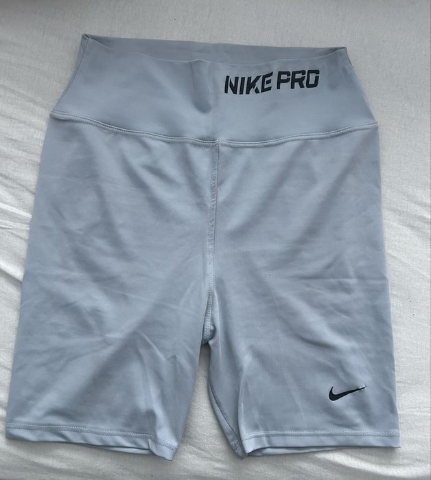Клинчета на nike, пола и пола-панталон