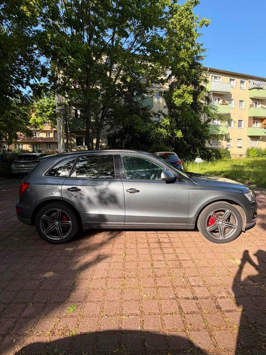 Audi Q5, 2.0 TDI (Clean Diesel) Euro 6 Jante 20" Piele