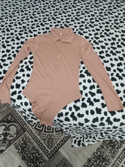 Модная одежда новые все по 3000.