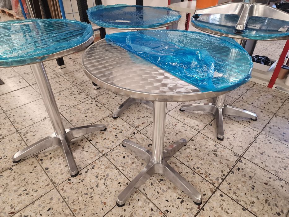 Masă rotundă / Mese rotunde