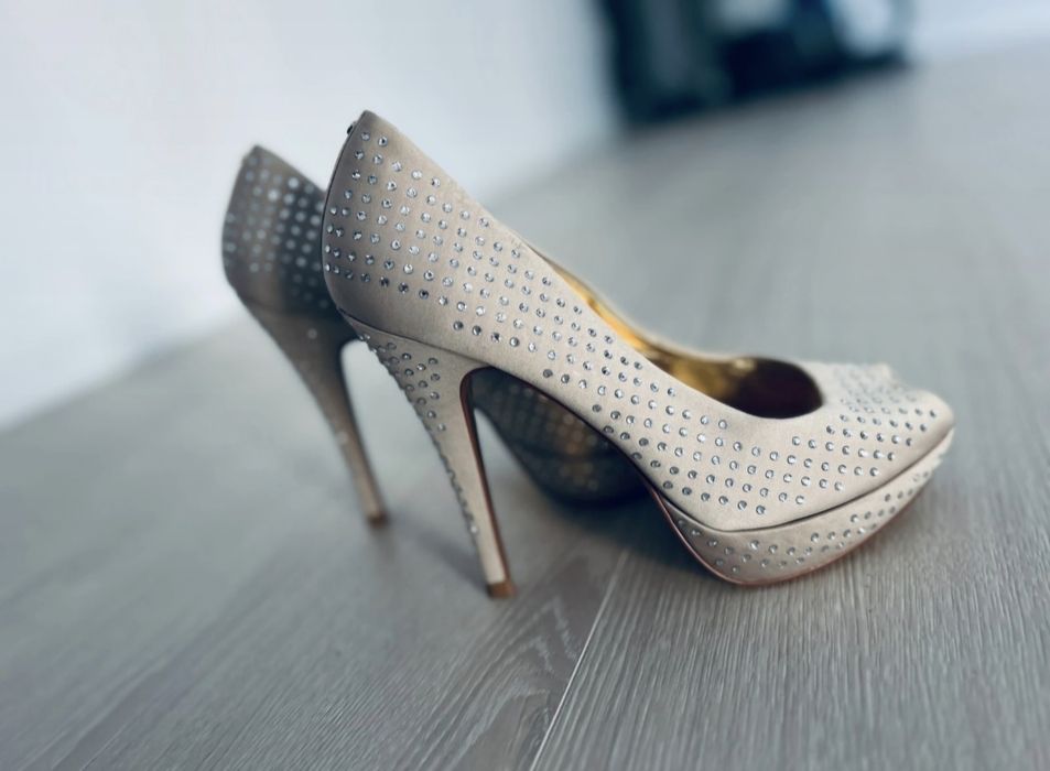Pantofi Ted Baker marimea 39