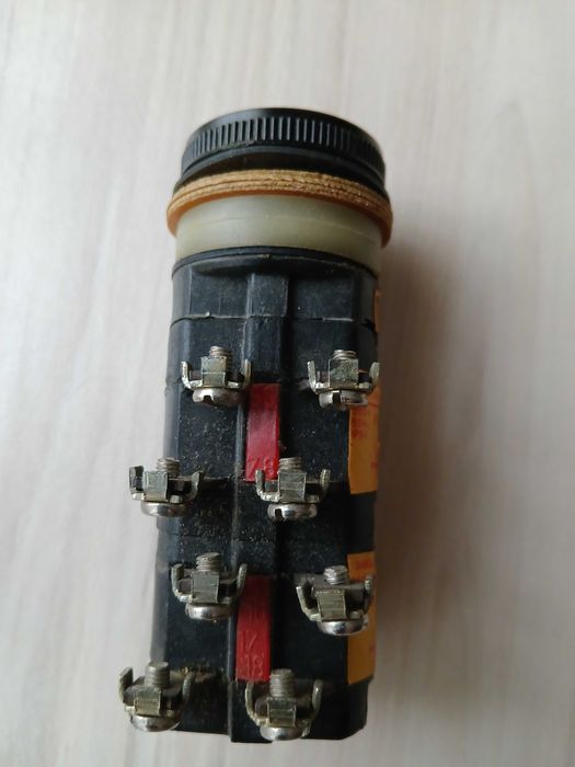 Бутон превключвател ВТ - 334