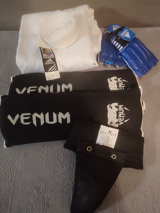 Кимоно для занятий каратэ