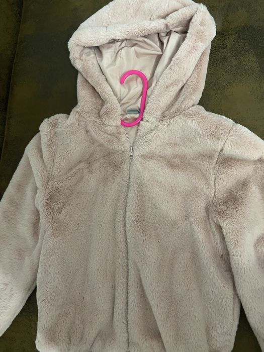 Пухкаво розово якенце