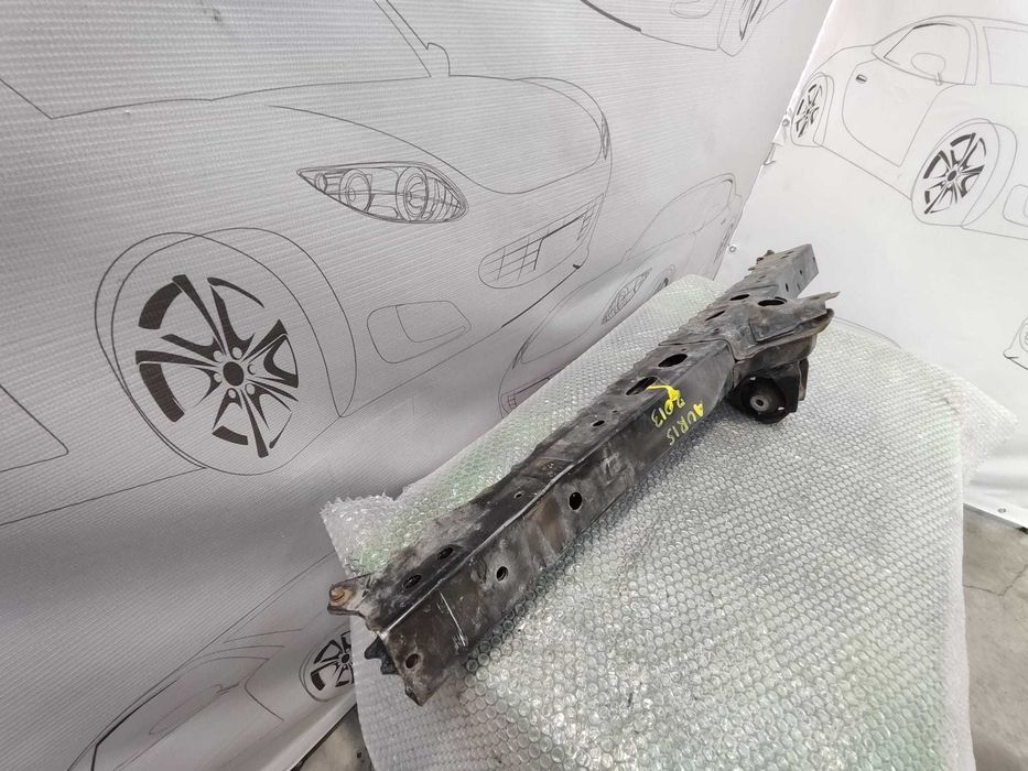Cadru auxiliar / Traversă motor / Subcadru față Toyota Auris 57104-02230 2013 / [2012-2018] / (1C3)