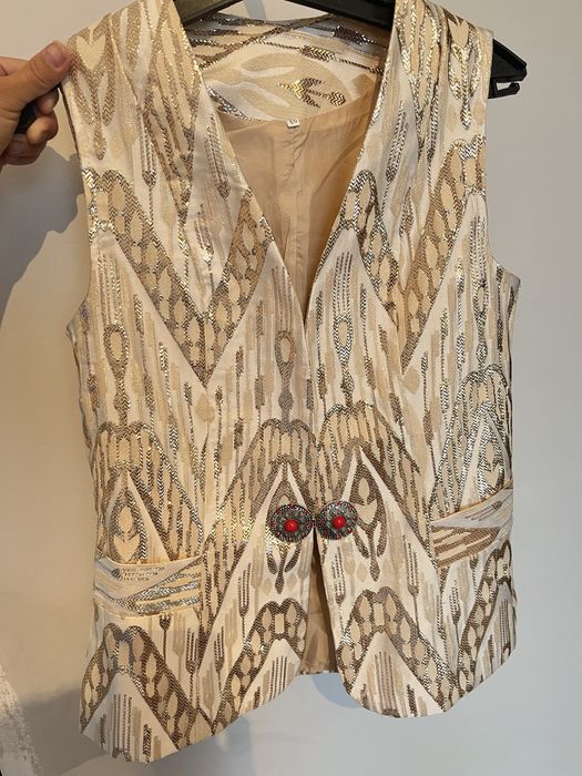 2 Кәжекей сатылады