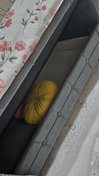 Продам диван и кресла