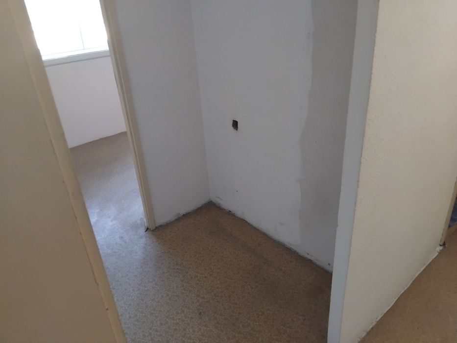 Дава се под наем Двустаен апартамент в Смядово - 46 кв.м за 153 € - Снимка #1