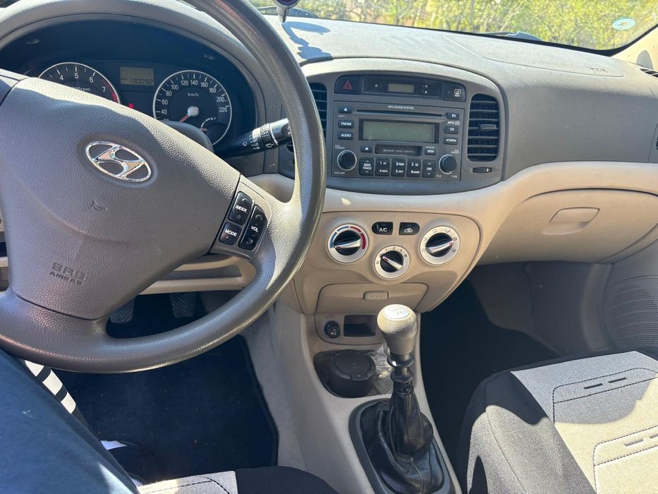 Hyundai Accent 1.4 benzina an 2007