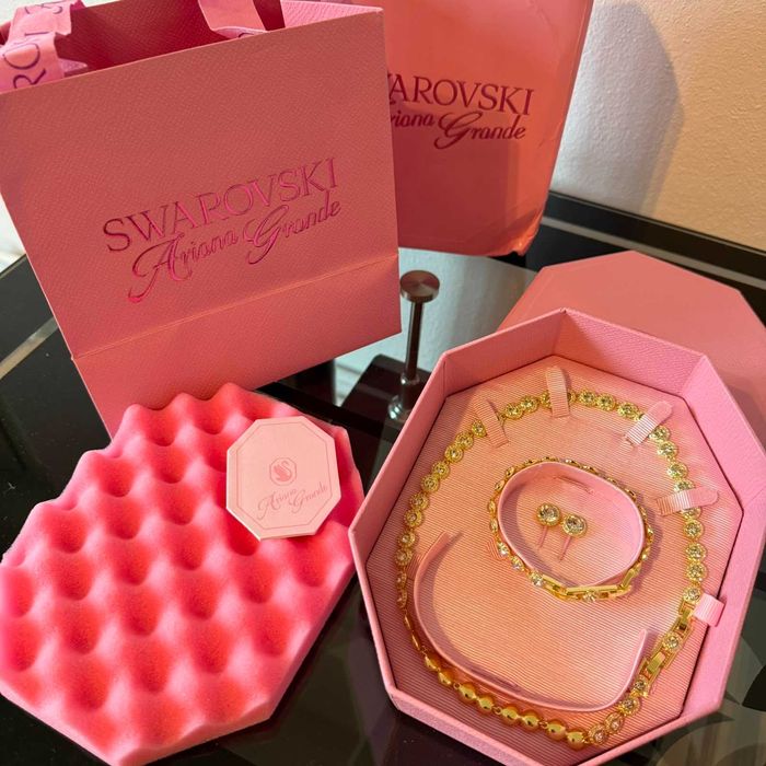 Set Swarovski Angelic Femeie Ariana Grande//Premium