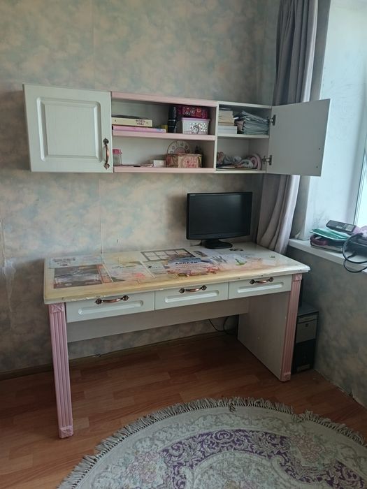 Детский шкаф, стол с полкой