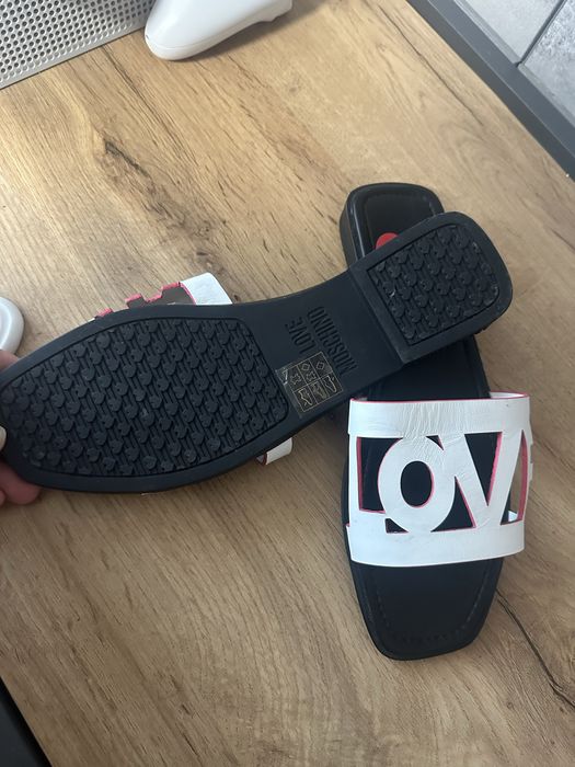Оригинални чехли Moschino
