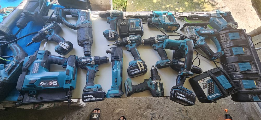 De vânzare scule milwaukee makita BOsch  prețul difera de produs trimit în tara cu verificare colet