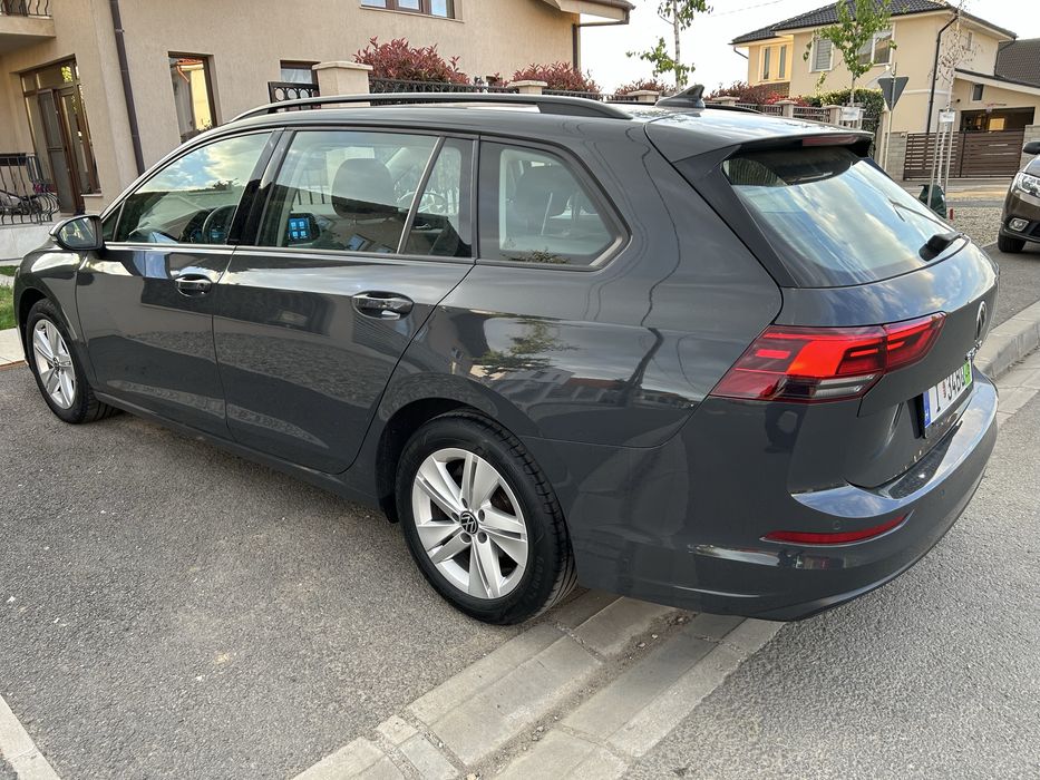 2021 VW Golf 8 Life Edition 2.0 TDI Full Led/ACC/Side & Lane Assist/Istoric complet/Germania