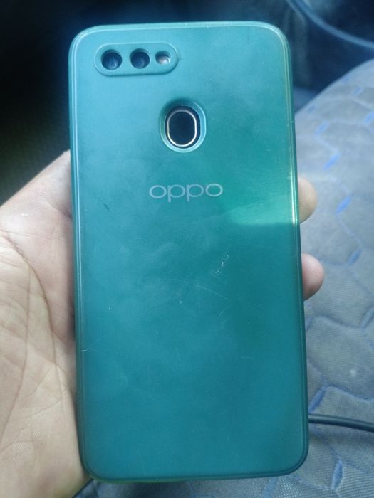 Продам телефон Oppo A5s