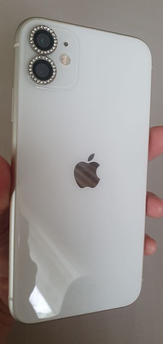 Vând IPhone 11 de 128GB,in stare perfecta