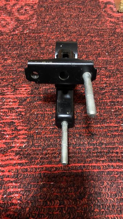 Подушка для двигателя авто