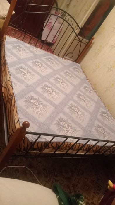 Продам двухспальную кровать