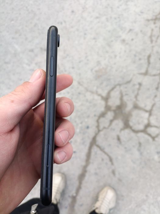 IPhone xr xotira 128