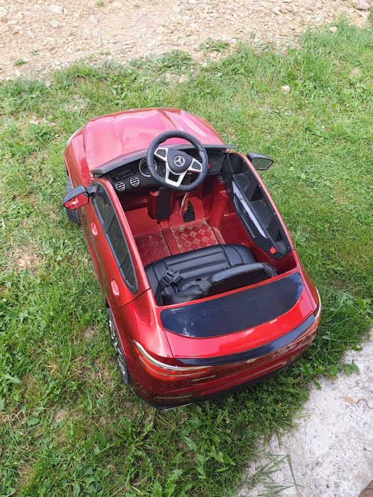 Masinuta electrica cu telecomanda cu 2 motoare