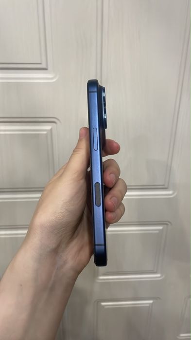 iPhone 17 про с гарантии