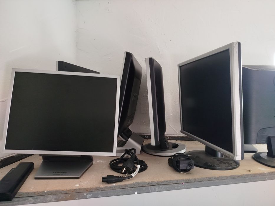 Мониторы 17"-19" дюймов