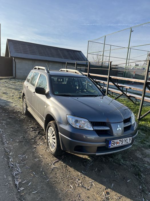 MITSUBISHI Outlander 2006 — imagine 2