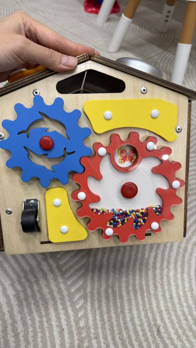 Бизиборд деревянный