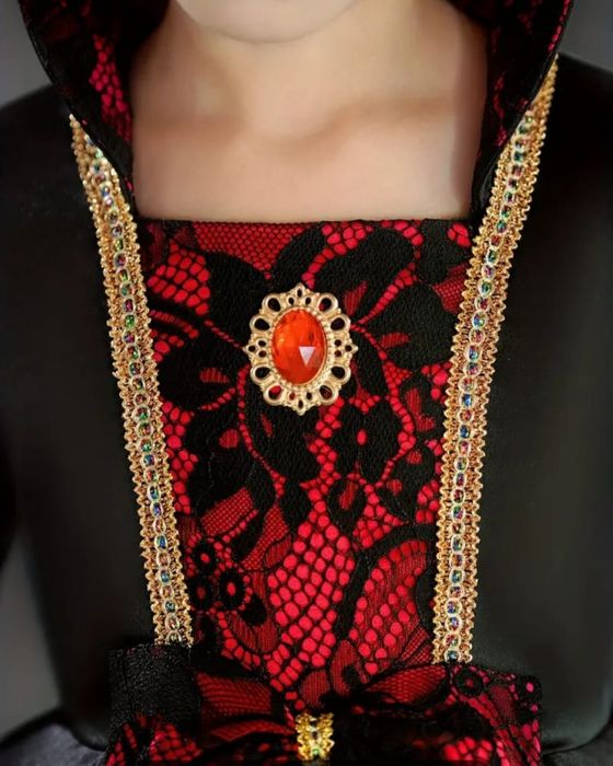 Элегантное вечерние платье