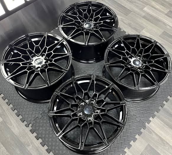 Оригинальные диски BMW M3/M4 G80 G82 Style 826M с шинами Michelin