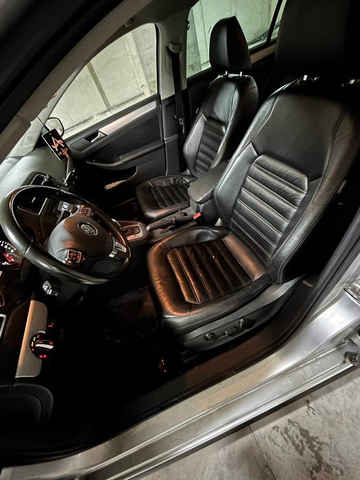 Автомобил VW JETTA 1.4