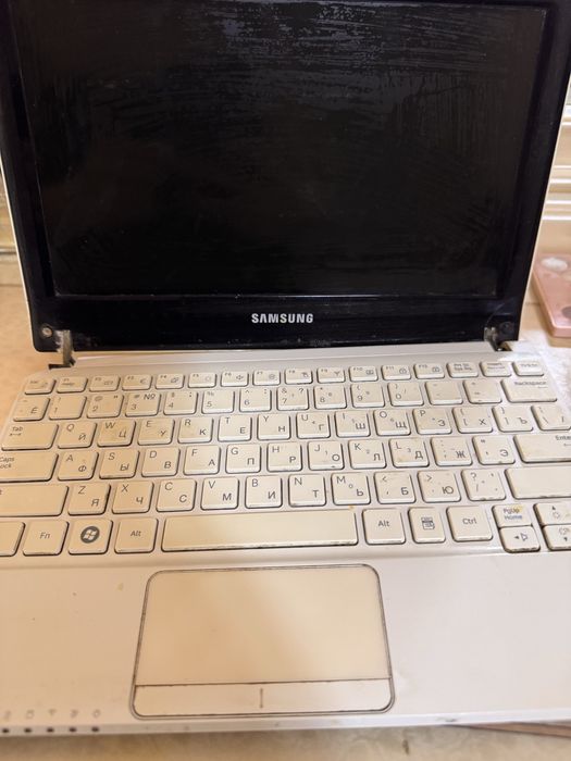 Мини ноутбук, нетбук, всё есть кроме харда