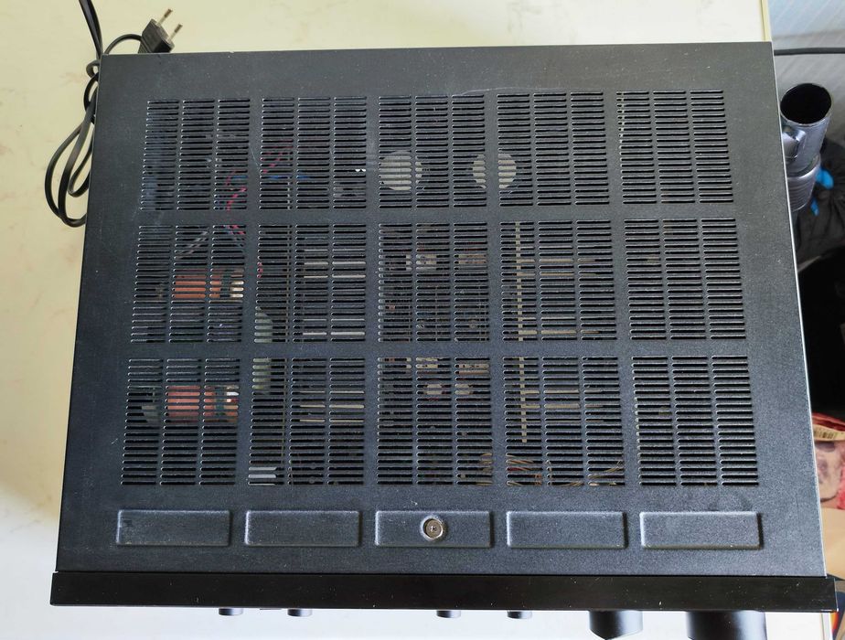 Стерео усилвател Yamaha AX-570