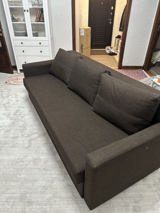 Диван в хорошем состоянии