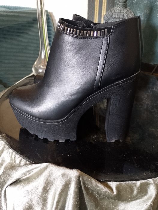 Дамски боти 38 номер