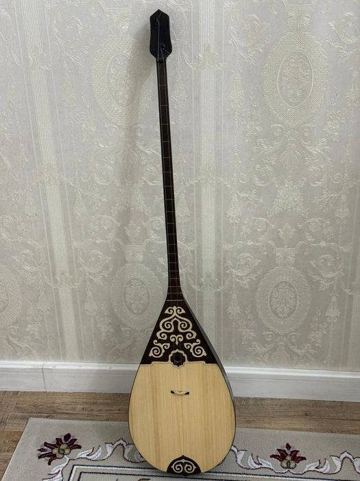 Домбыра сатылады Продается домбра