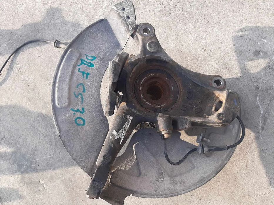 fuzeta dreapta  fata citroen c5 3  3.0 hdi