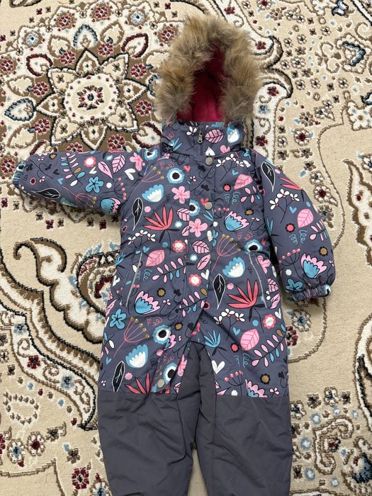 Продам комбез на девочку 3-5 лет