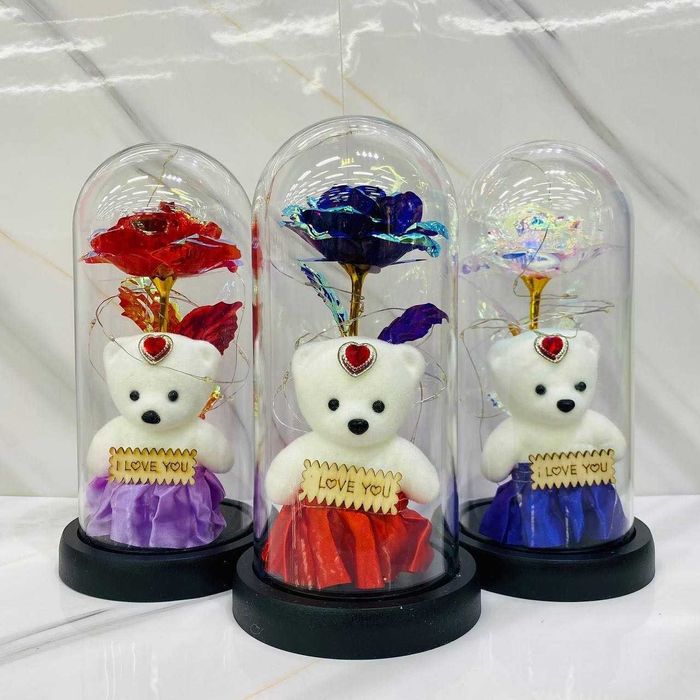 Мече с роза в стъклeница с LED светлинни ефекти и надпис I Love You