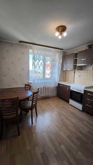 Продажа 3-комнатной квартиры в спальном районе