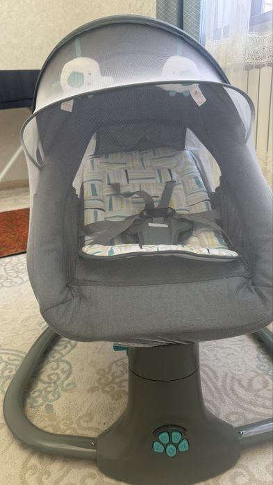 Шезлонг детский новый