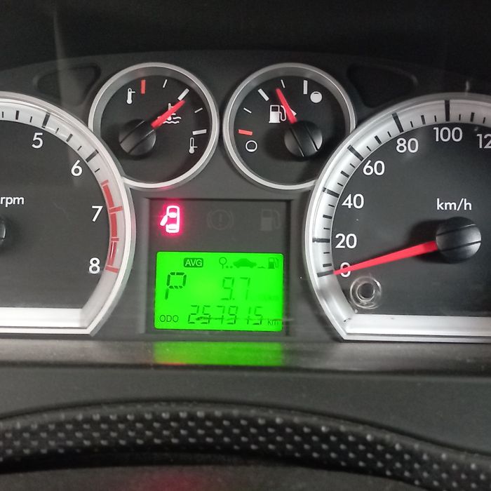 NEXIA 3 avtomat sotiladi holati ideal.