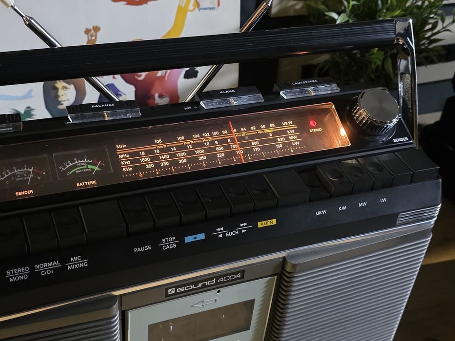 Radio casetofon SOUND 4004, boombox portabil, retro,impecabil, servisat