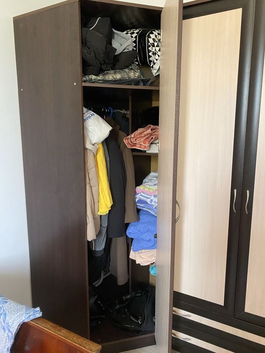 Шифоньер угловой