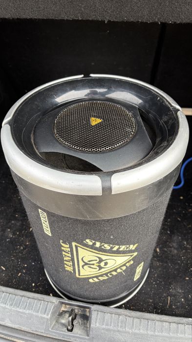 Audio-statie si subwoofer auto