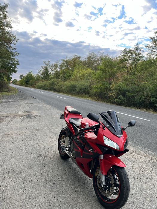 Honda cbr 600rr.